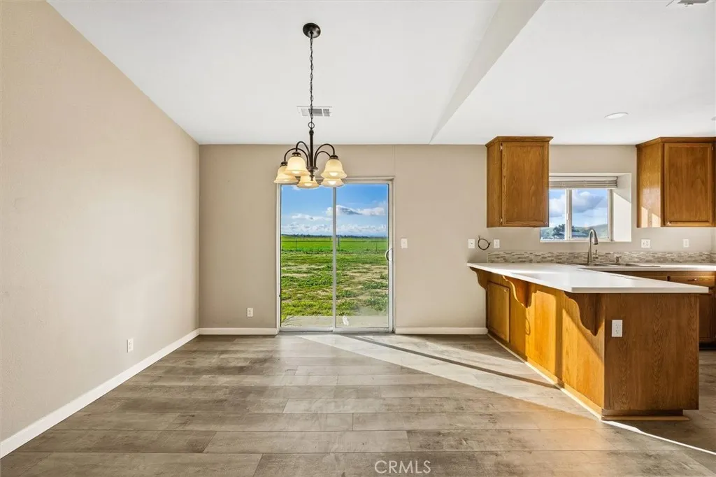 122 Mesa Grande Drive, Shandon, California 93461 home-pic-8