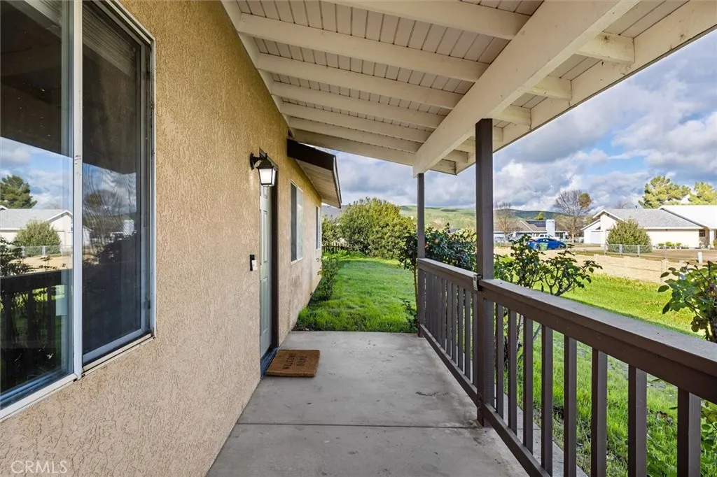 122 Mesa Grande Drive, Shandon, California 93461 home-pic-3