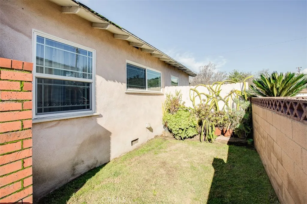 128 W Ghent Street, Glendora, California 91740 home-pic-27
