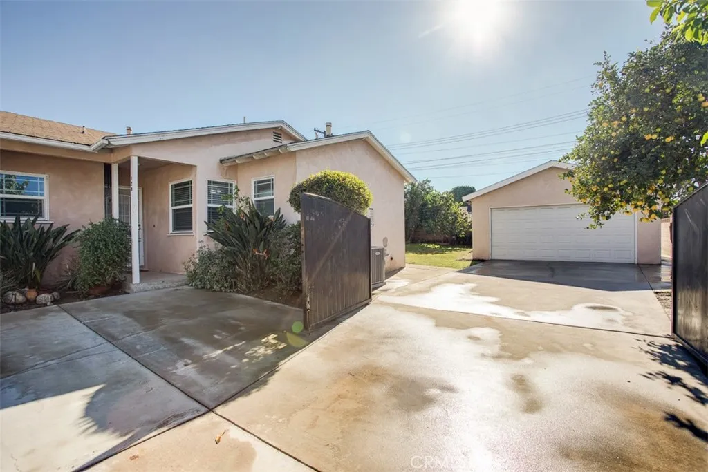 128 W Ghent Street, Glendora, California 91740 home-pic-31