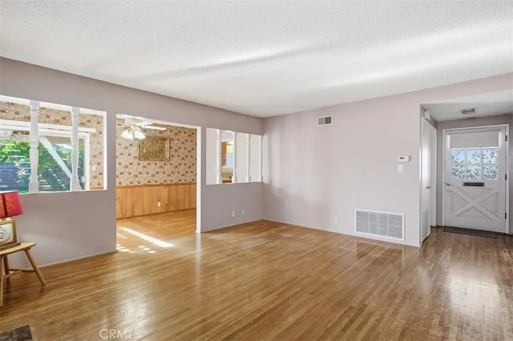 128 W Ghent Street, Glendora, California 91740 home-pic-4