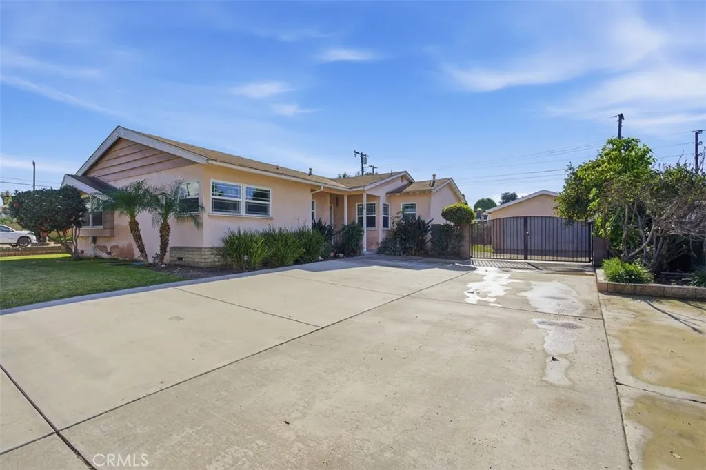 128 W Ghent Street, Glendora, California 91740 home-pic-2