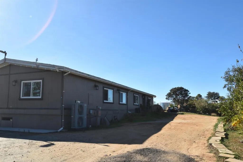 15519 Skyline Truck Trail, Jamul, California 91935 home-pic-4