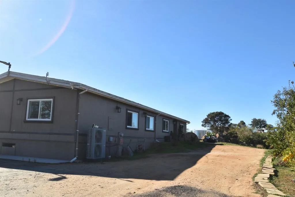 15519 Skyline Truck Trail, Jamul, California 91935 home-pic-3