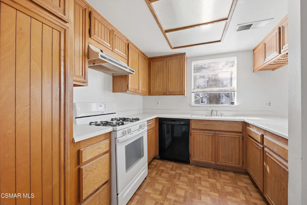 20342 Rue Crevier 613, Canyon Country, California 91351 home-pic-11