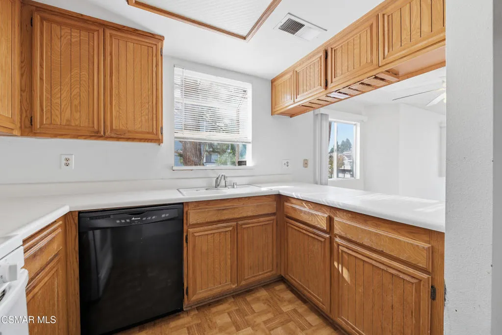 20342 Rue Crevier 613, Canyon Country, California 91351 home-pic-12