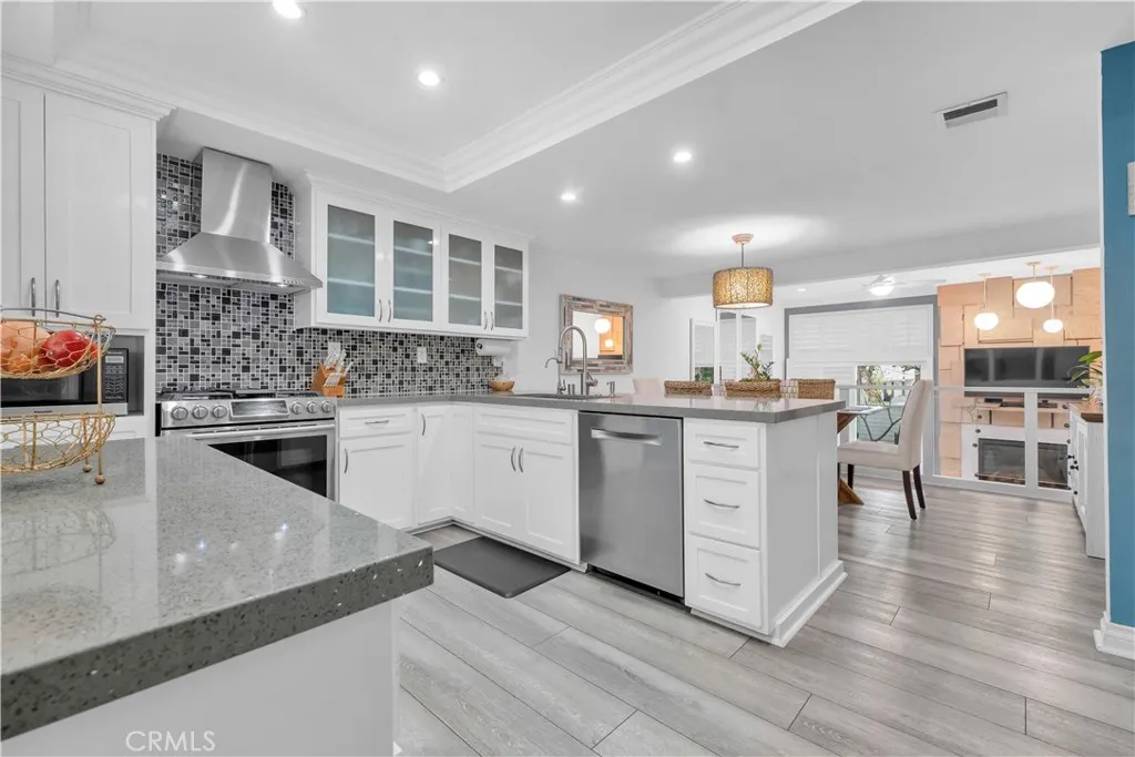 4758 La Villa Marina J, Marina Del Rey, California 90292 home-pic-13