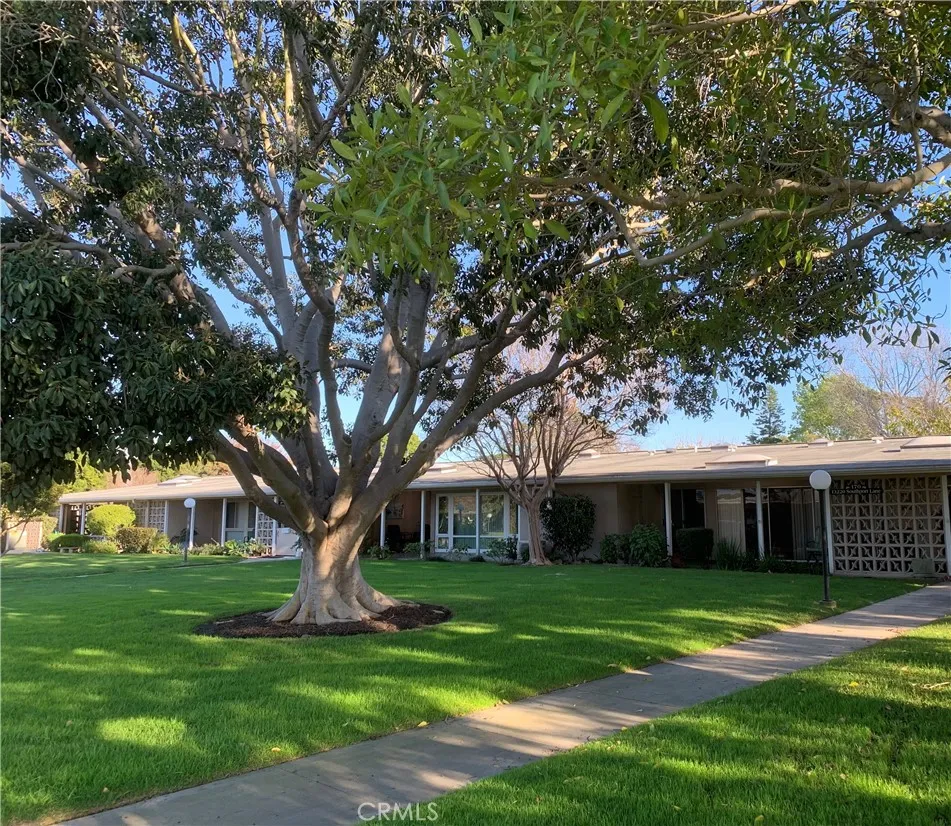 13220 Southport Ln, Seal Beach, California 90740 home-pic-1