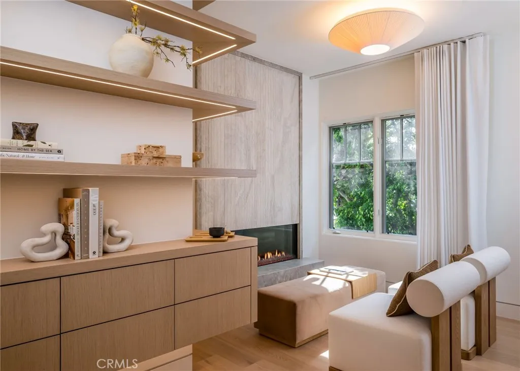 1 Stickley Drive, Laguna Beach, California 92651 home-pic-16