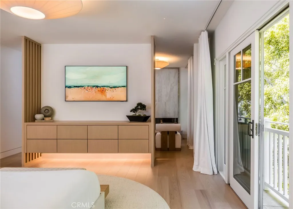1 Stickley Drive, Laguna Beach, California 92651 home-pic-15