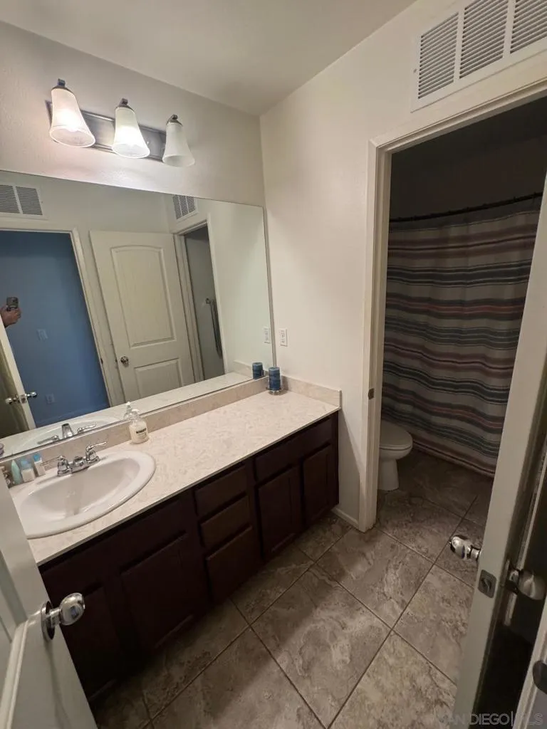 1173 Anza Ct, Perris, California 92571 home-pic-10