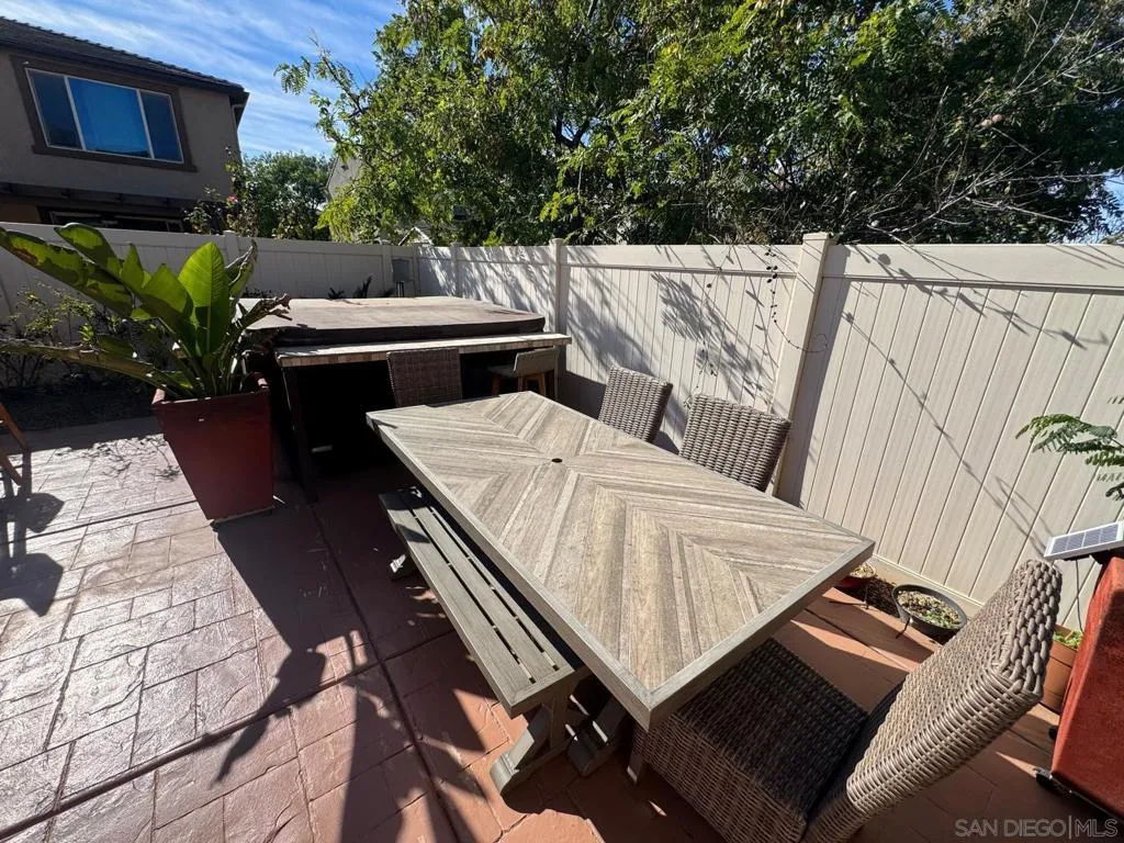 1173 Anza Ct, Perris, California 92571 home-pic-27