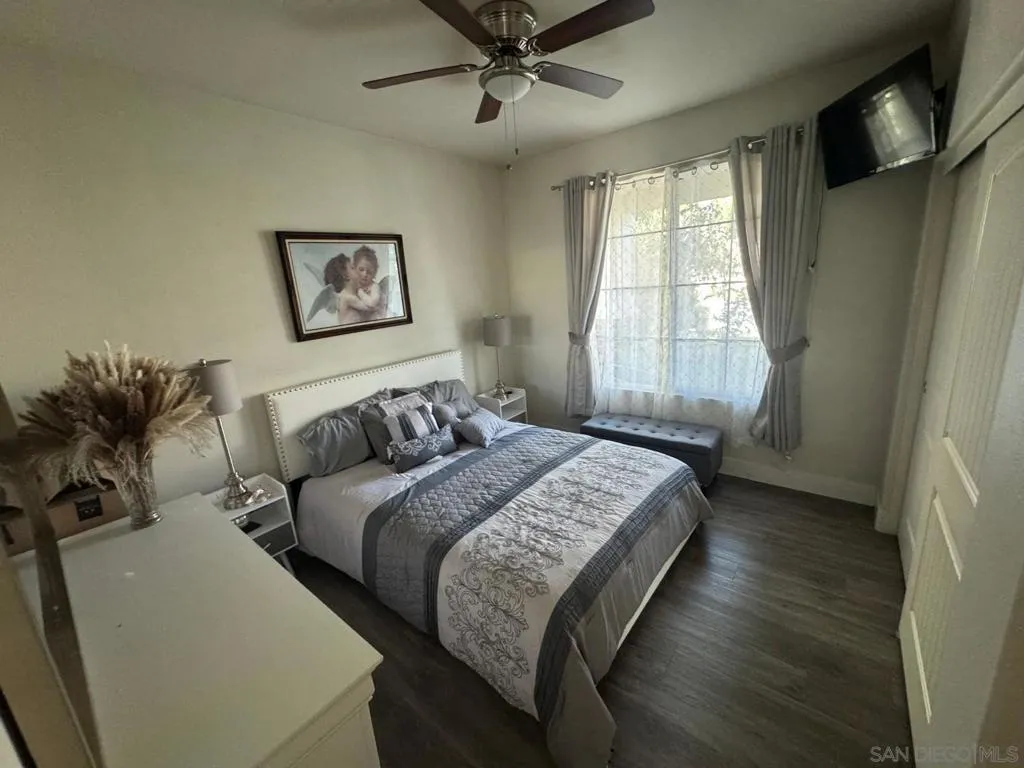 1173 Anza Ct, Perris, California 92571 home-pic-9