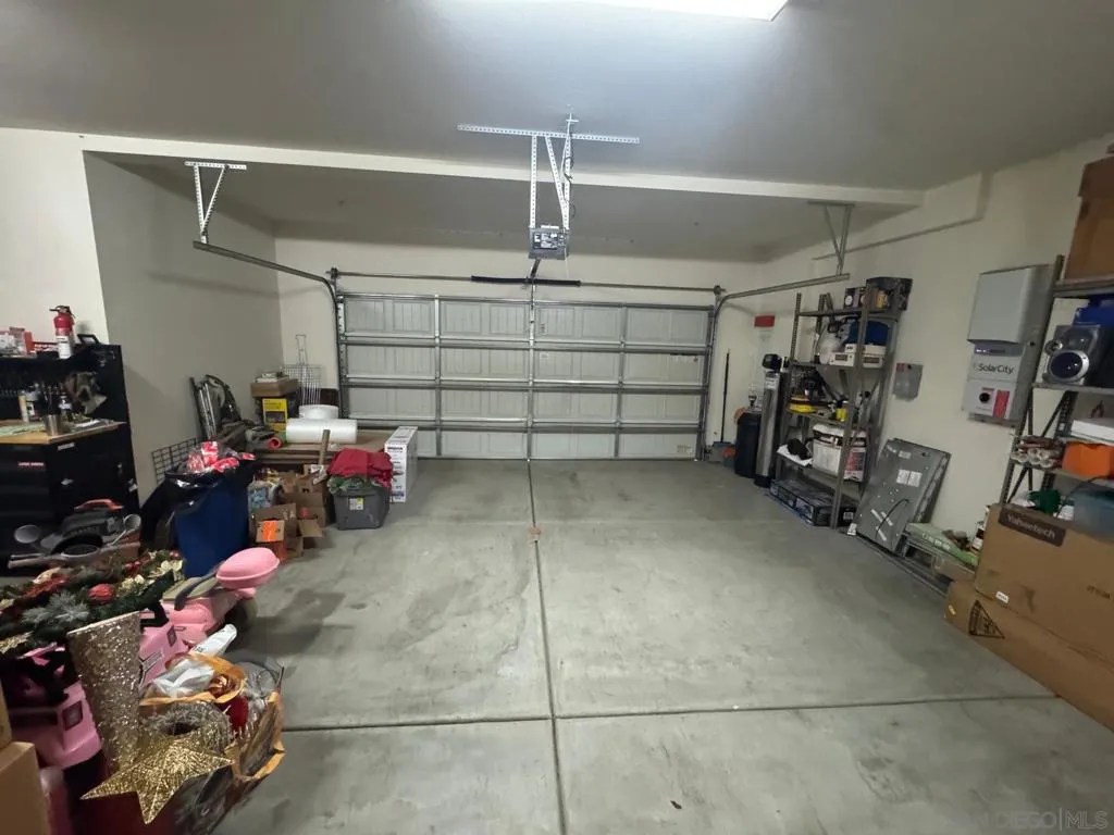 1173 Anza Ct, Perris, California 92571 home-pic-19