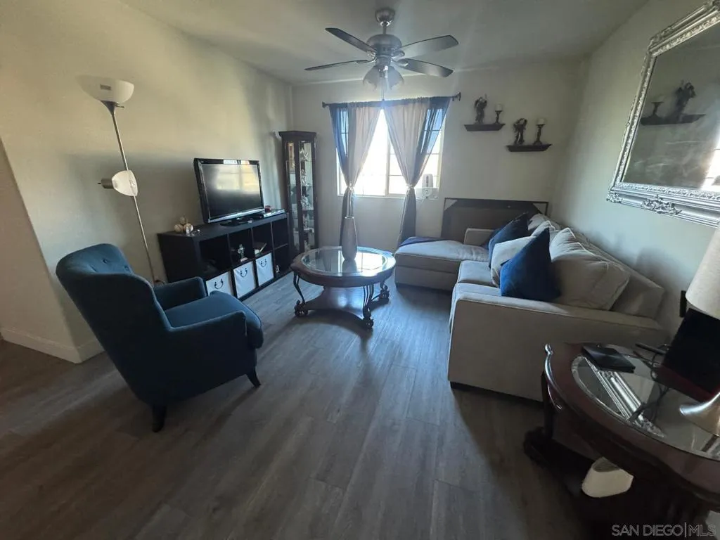 1173 Anza Ct, Perris, California 92571 home-pic-11