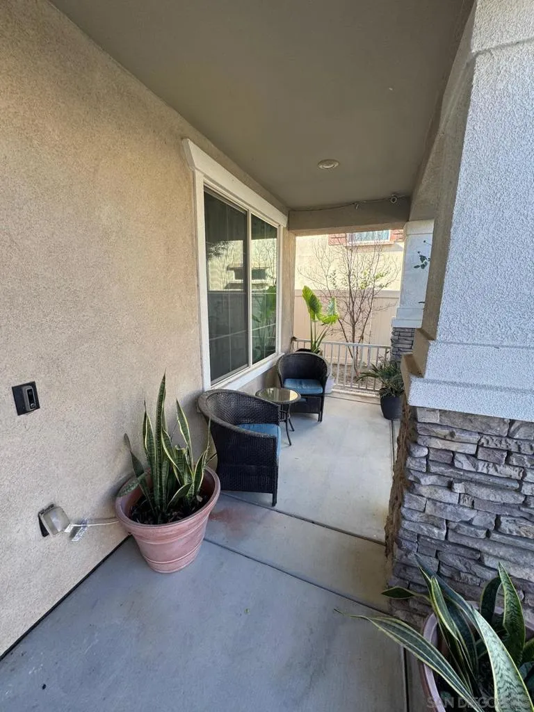 1173 Anza Ct, Perris, California 92571 home-pic-2