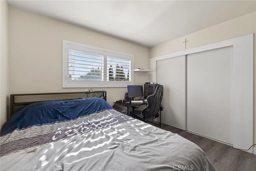 910 E Meadbrook, Carson, California 90746 home-pic-27