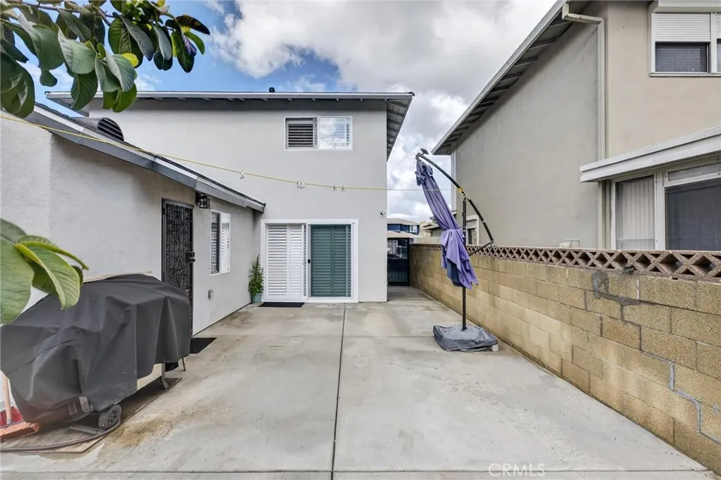 910 E Meadbrook, Carson, California 90746 home-pic-37