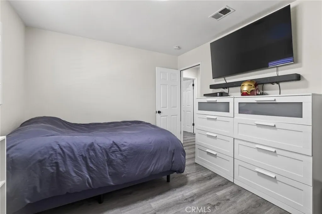 910 E Meadbrook, Carson, California 90746 home-pic-32