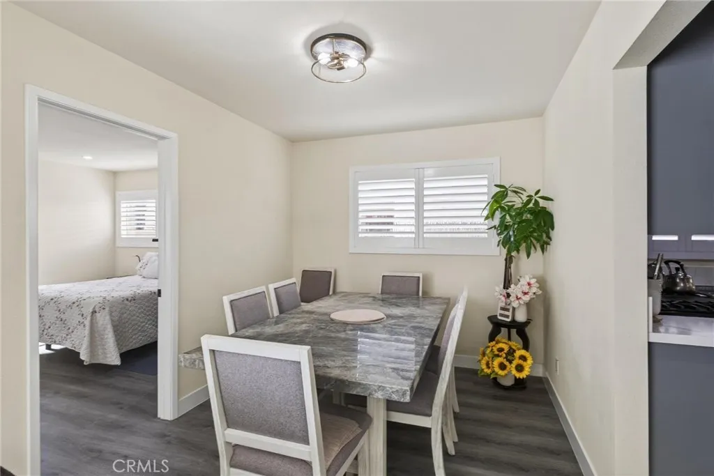 910 E Meadbrook, Carson, California 90746 home-pic-18