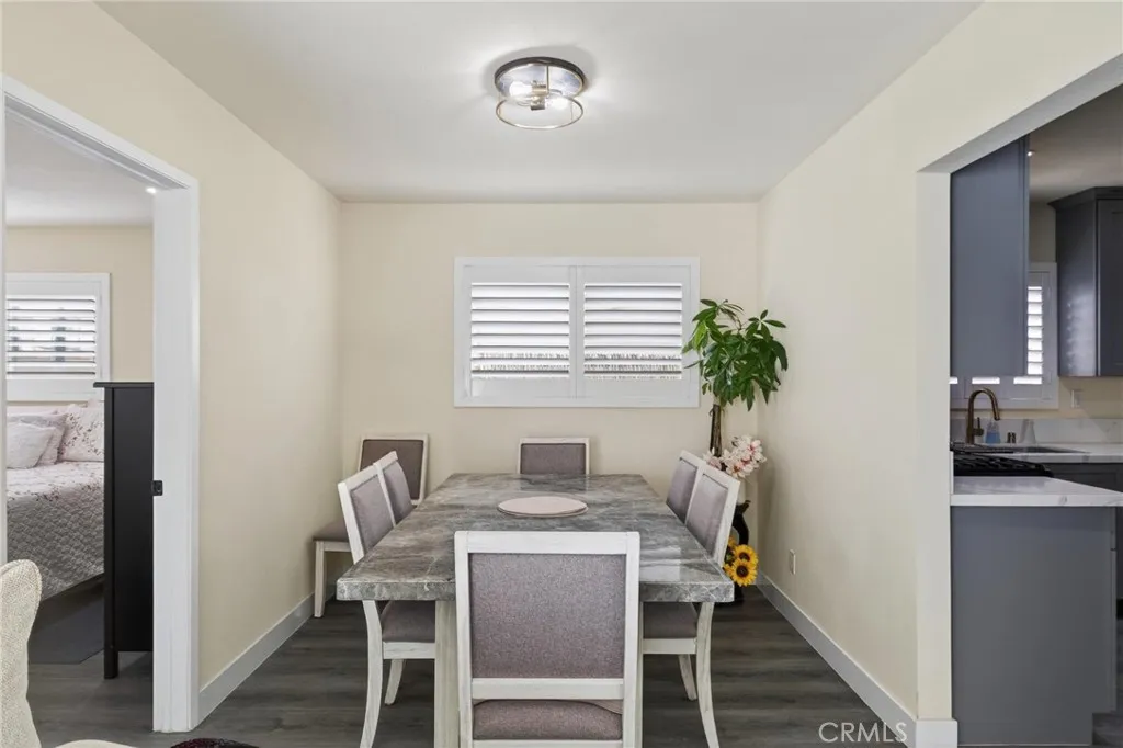 910 E Meadbrook, Carson, California 90746 home-pic-19
