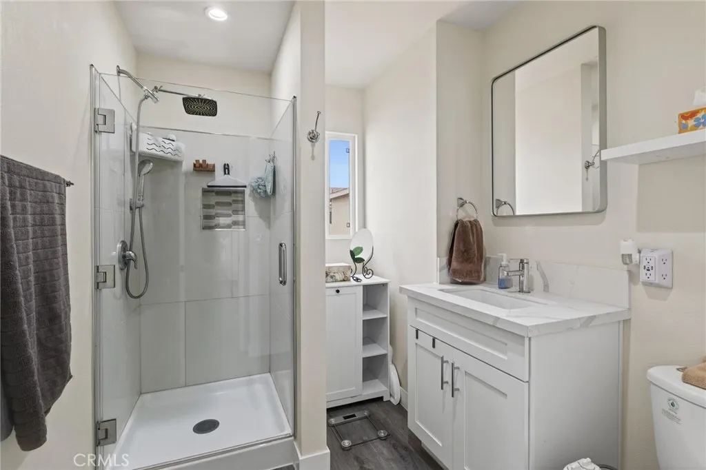 910 E Meadbrook, Carson, California 90746 home-pic-24