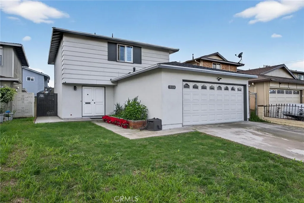 910 E Meadbrook, Carson, California 90746 home-pic-2