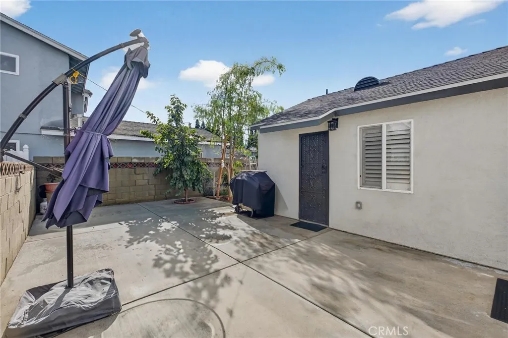 910 E Meadbrook, Carson, California 90746 home-pic-39