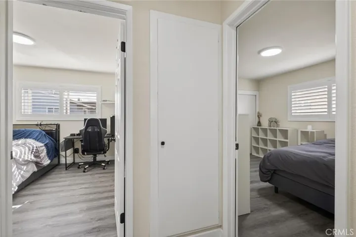 2 upstairs bedrooms
