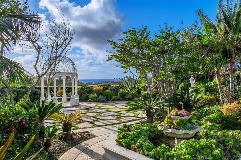 51 Monarch Beach Resort S, Dana Point, California 92629 home-pic-37