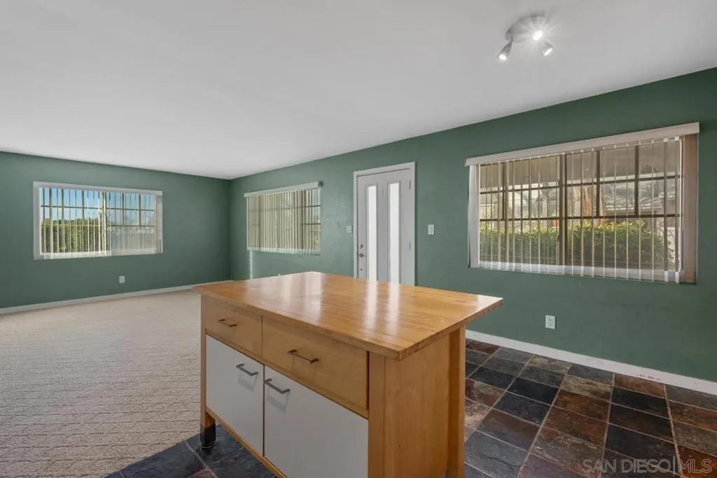 4165 1/2 Mississippi St, San Diego, California 92104 home-pic-1