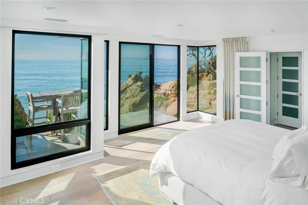 1715 Ocean Way, Laguna Beach, California 92651 home-pic-17