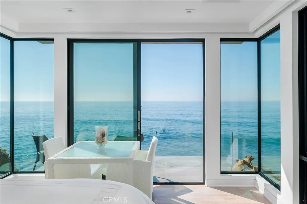 1715 Ocean Way, Laguna Beach, California 92651 home-pic-11