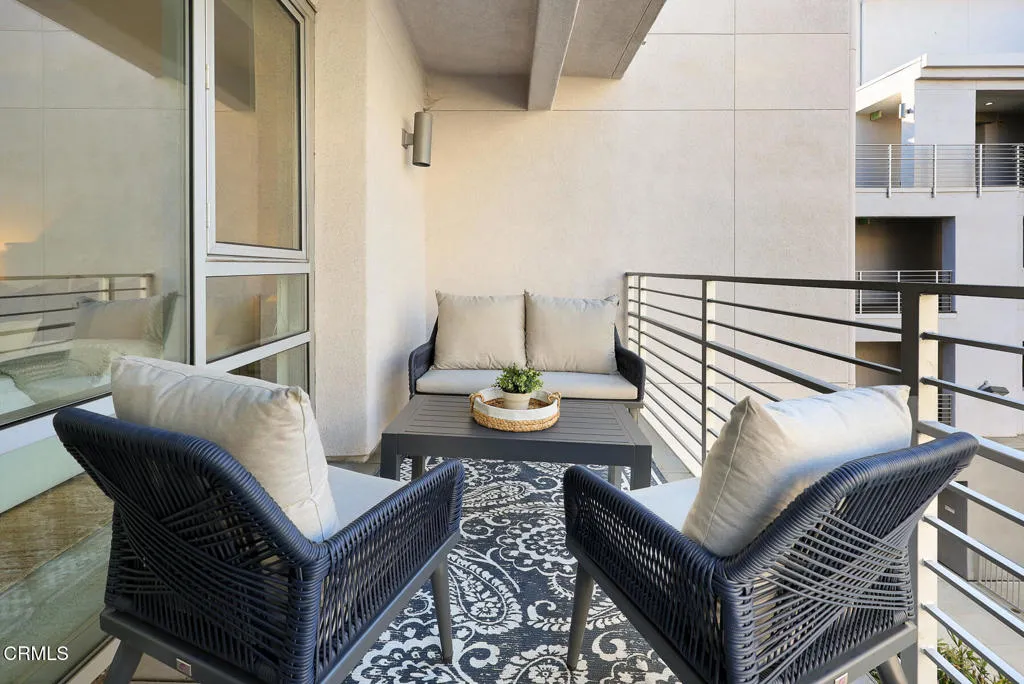 111 S De Lacey Avenue 317, Pasadena, California 91103 home-pic-28