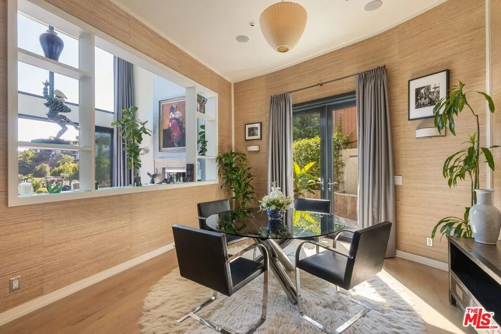 1573 Sunset Plaza Drive, Los Angeles, California 90069 home-pic-11