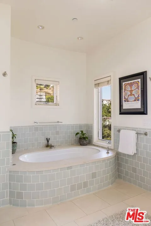 1573 Sunset Plaza Drive, Los Angeles, California 90069 home-pic-31