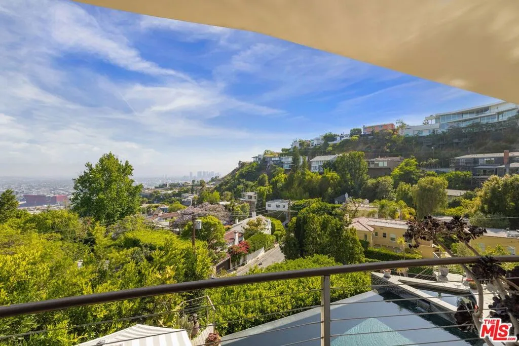 1573 Sunset Plaza Drive, Los Angeles, California 90069 home-pic-20
