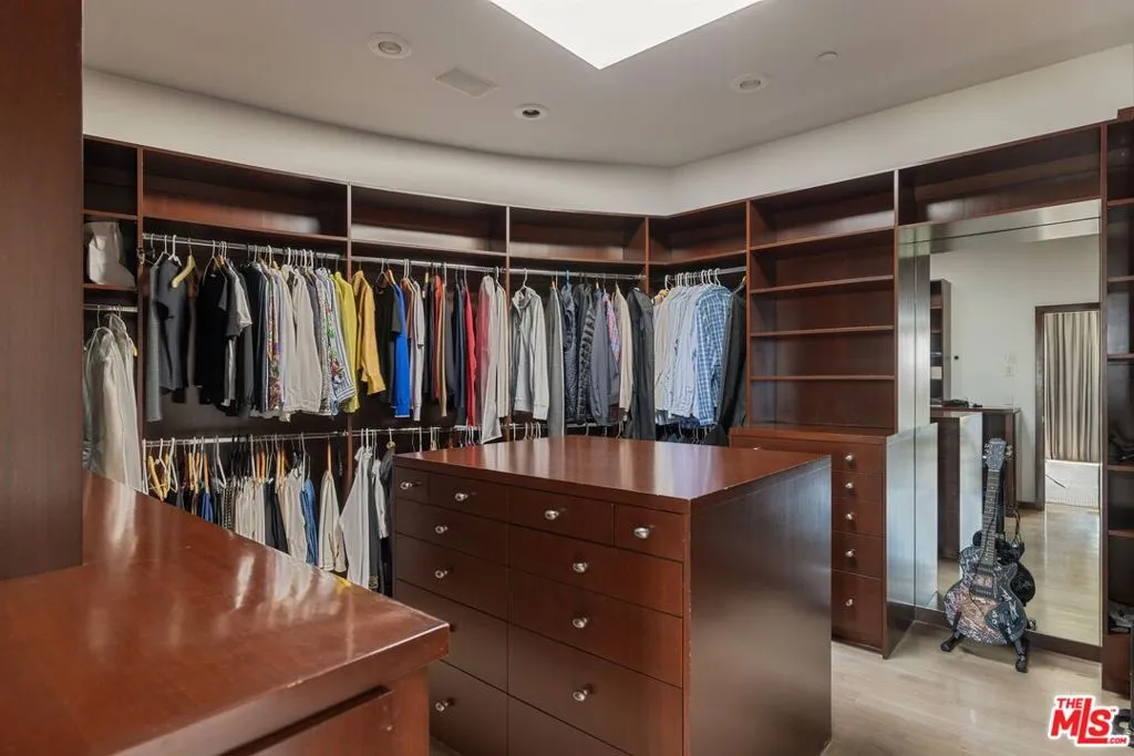 1573 Sunset Plaza Drive, Los Angeles, California 90069 home-pic-34