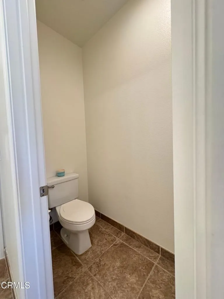 1232 Bayside Circle, Oxnard, California 93035 home-pic-35