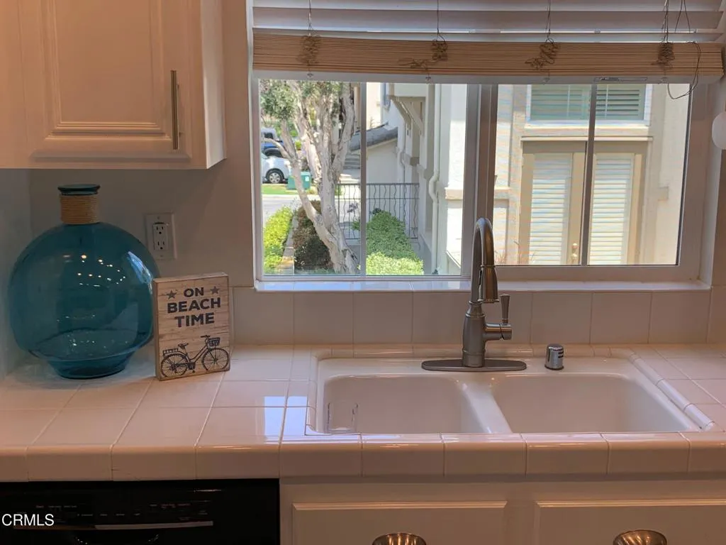 1232 Bayside Circle, Oxnard, California 93035 home-pic-15