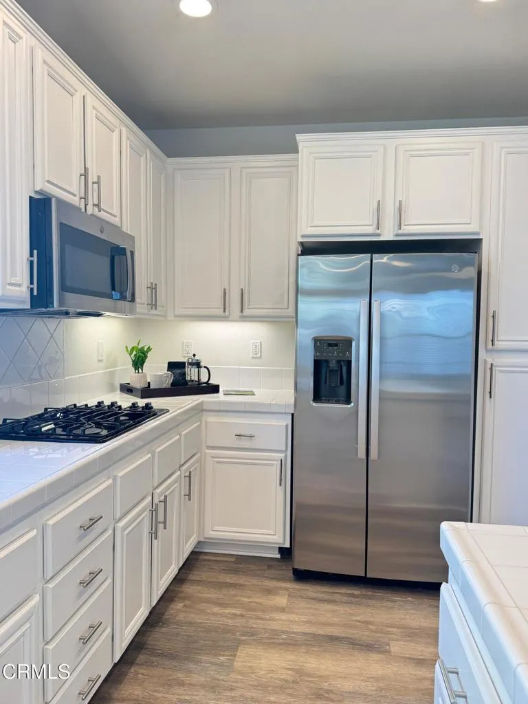 1232 Bayside Circle, Oxnard, California 93035 home-pic-14