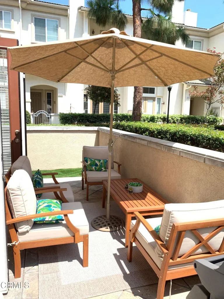 1232 Bayside Circle, Oxnard, California 93035 home-pic-7