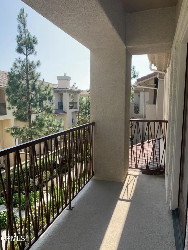 1232 Bayside Circle, Oxnard, California 93035 home-pic-30