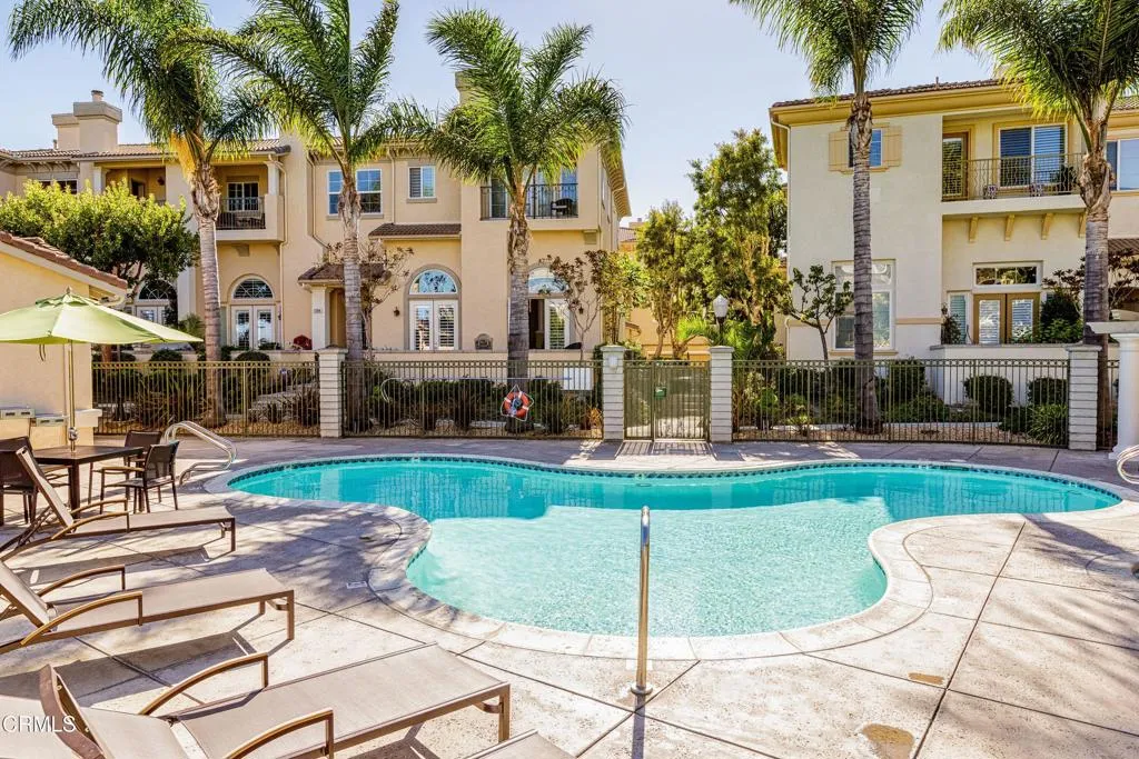 1232 Bayside Circle, Oxnard, California 93035 home-pic-38