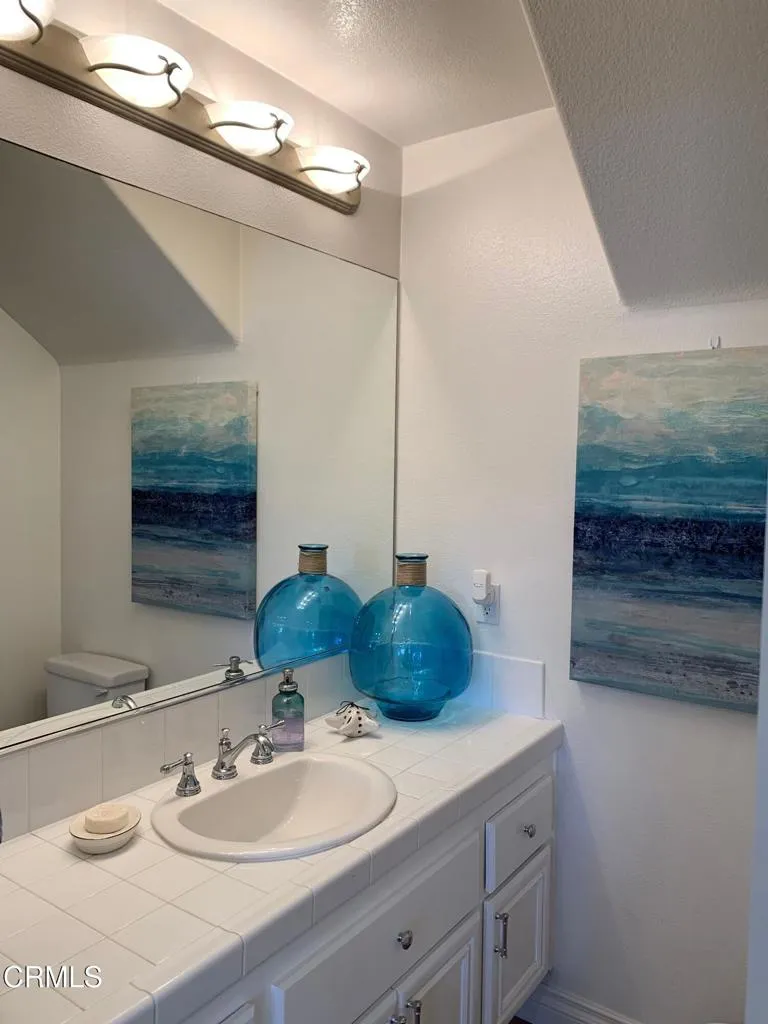 1232 Bayside Circle, Oxnard, California 93035 home-pic-11