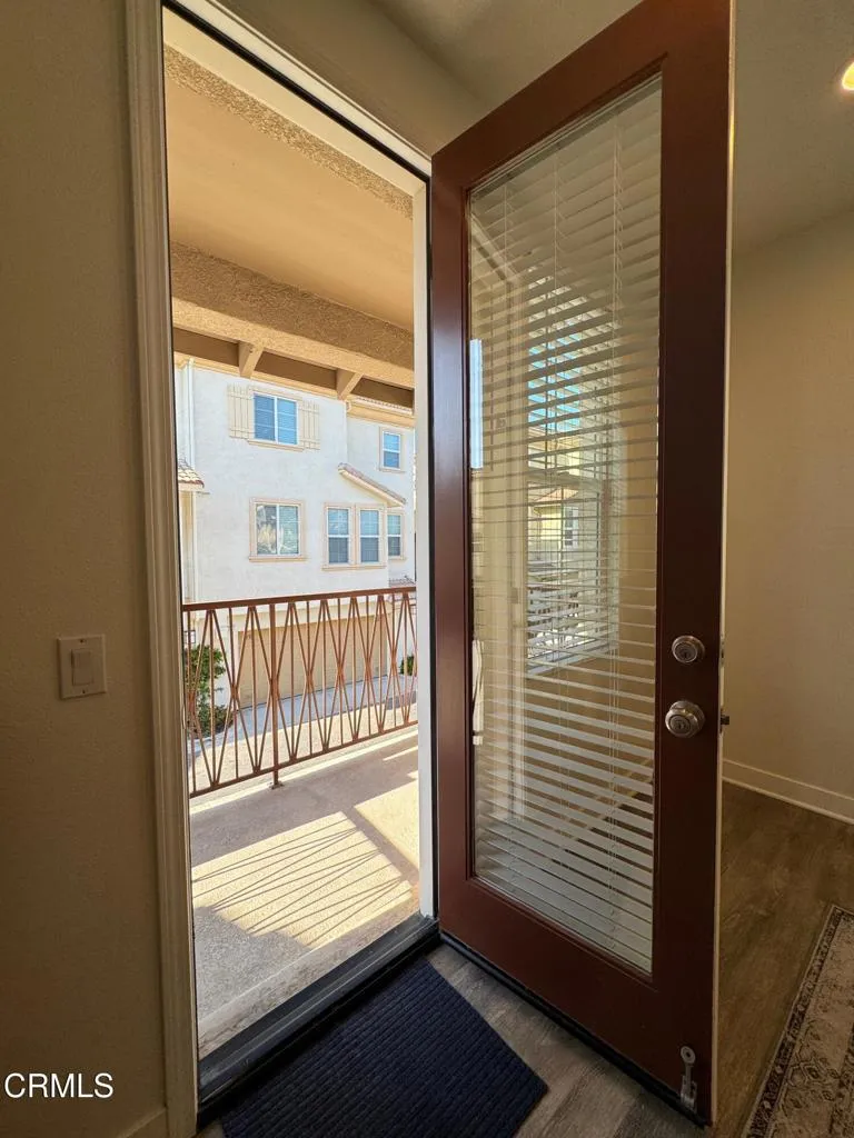 1232 Bayside Circle, Oxnard, California 93035 home-pic-19