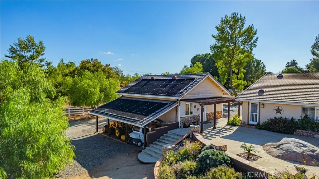 Detached Garage with Storage Area - Solar Pool Heater