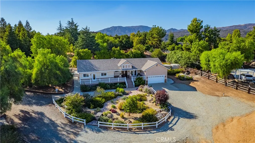 2nd Home - single story - features beautiful front entrance
