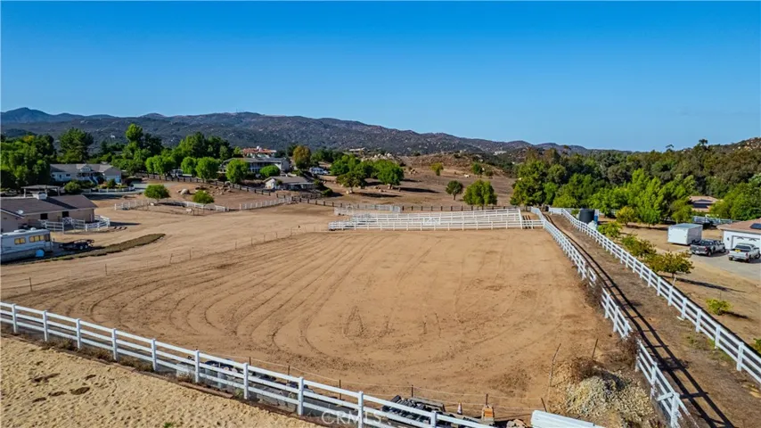 Large Pasture area - can be used for horses - to grow more grapes - or whatever you envision