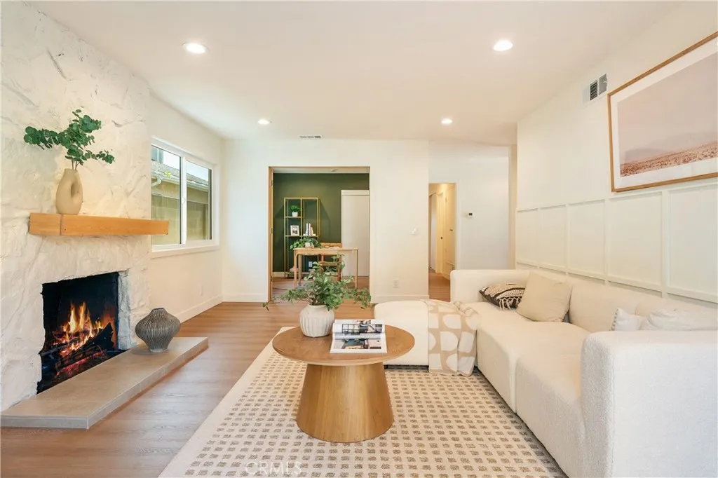 952 Cheyenne, Costa Mesa, California 92626 home-pic-5